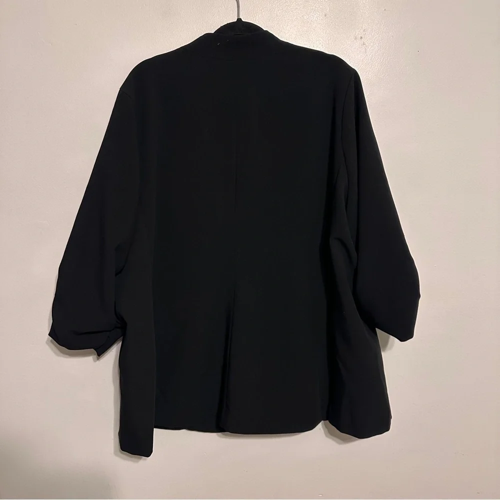 Torrid Collarless Classic Fit Blazer Ruched Sleeves Toggle Closure size 3X